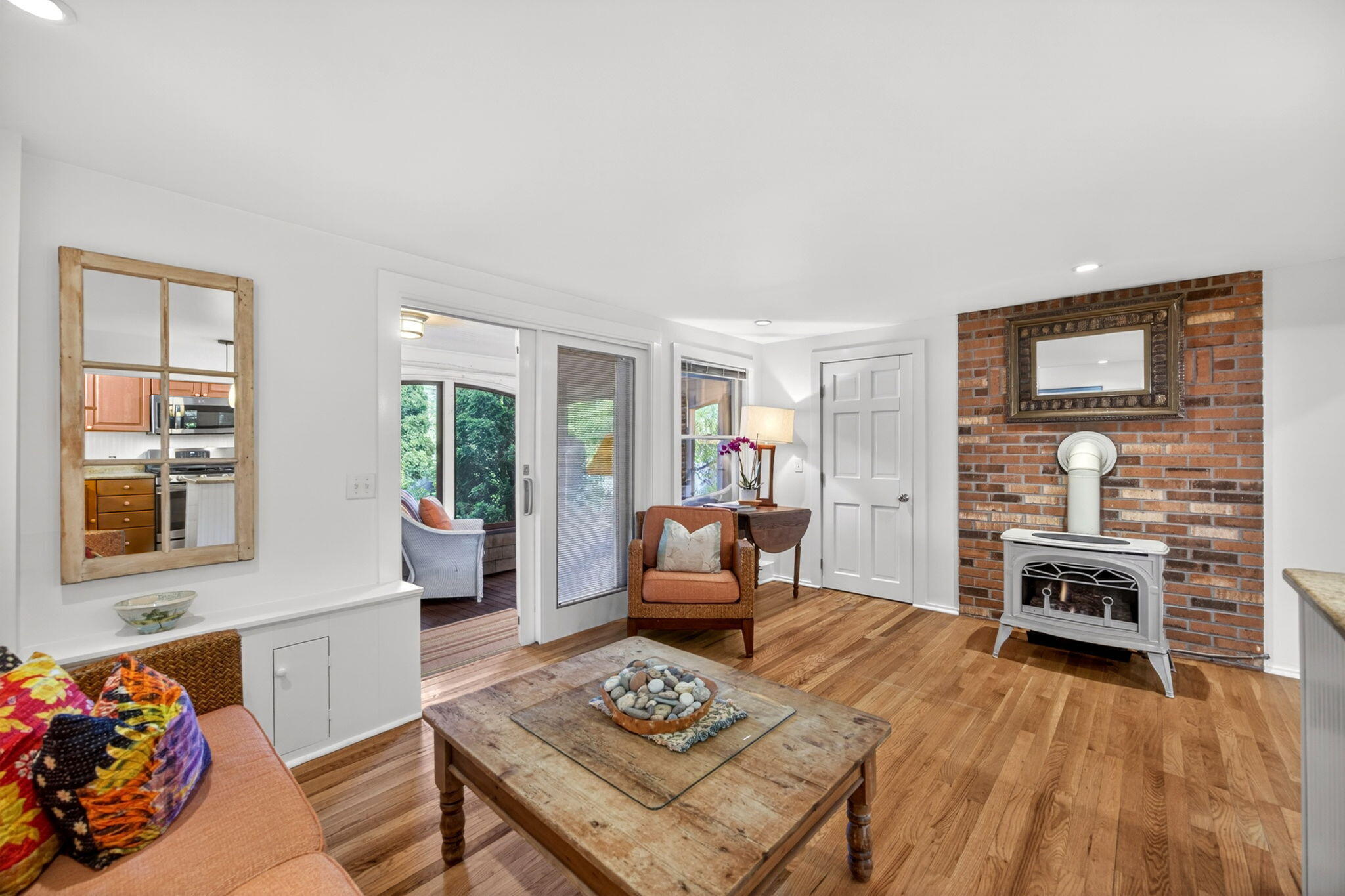 7 Miller Hill Road, Unit 1 Provincetown, MA 02657 - Photo 11 of 36 19-17-9L4A2801 (2)