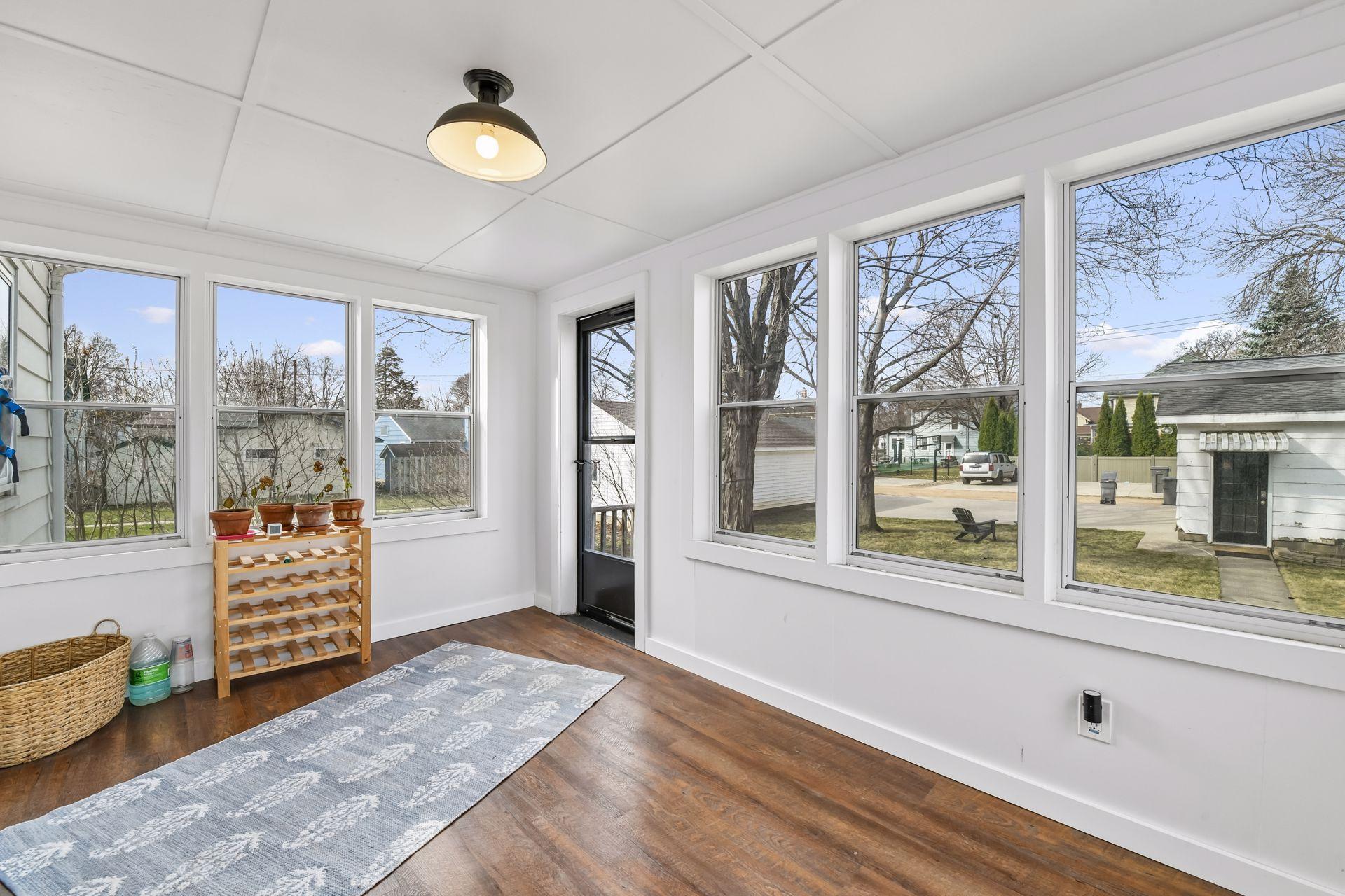 217 North Ash Street Chaska, MN 55318 - Photo 11 of 32