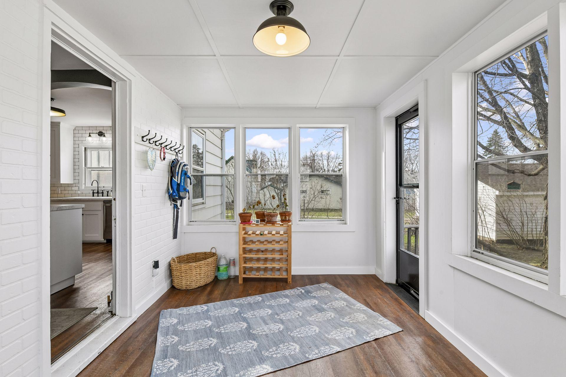 217 North Ash Street Chaska, MN 55318 - Photo 12 of 32