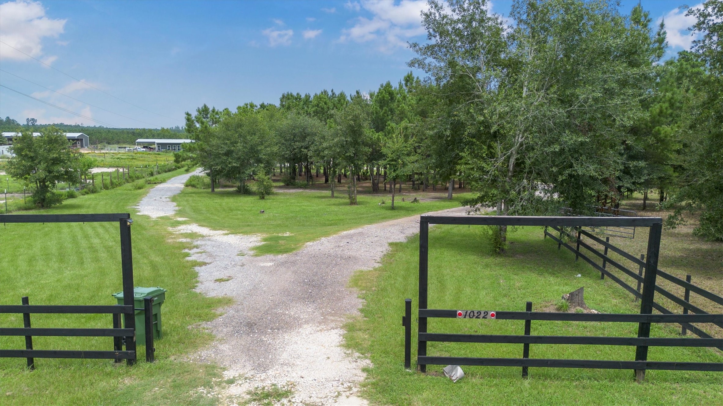 1022 Fm 1696 Road West Huntsville, TX 77320 - Photo 38 of 50