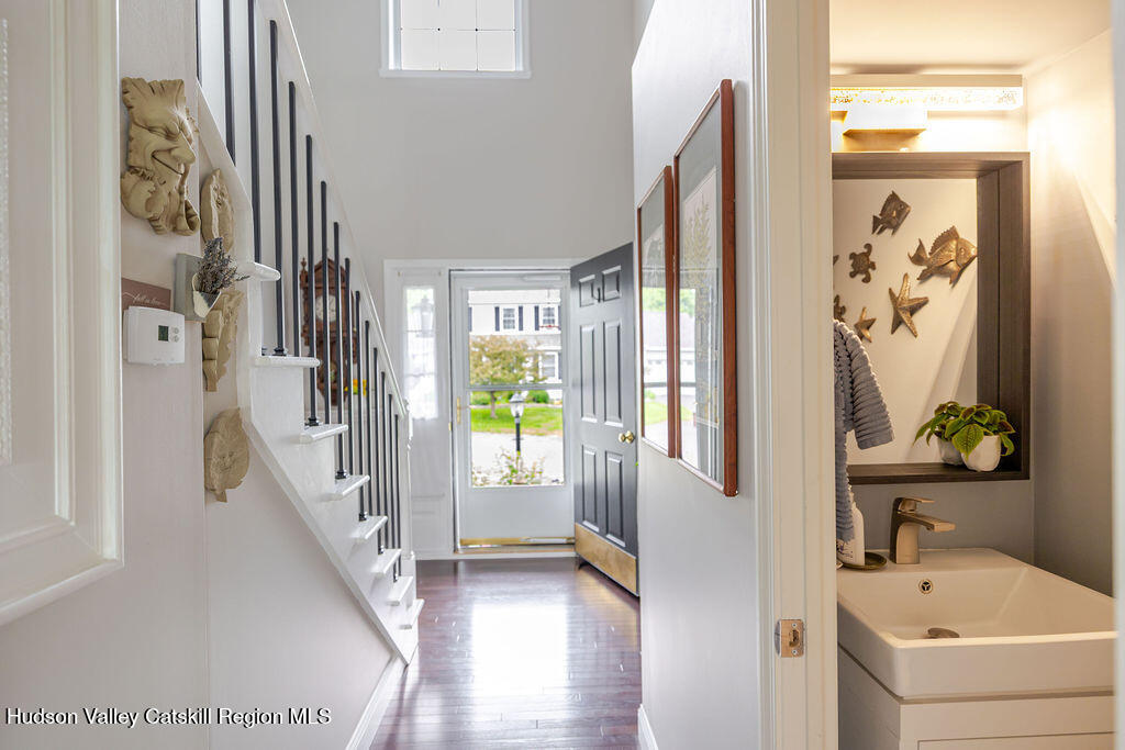 9 Van Winkle Road Hudson, NY 12534 - Photo 11 of 27 7J5A9132