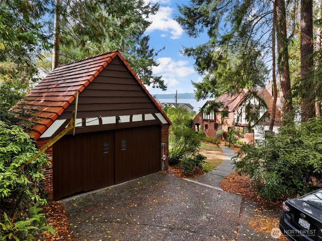 $1,790,000 | 16349 Maplewild Avenue Southwest, Burien, WA 98166