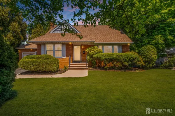 $629,000 | 4 Conover Court, Edison, NJ 08817