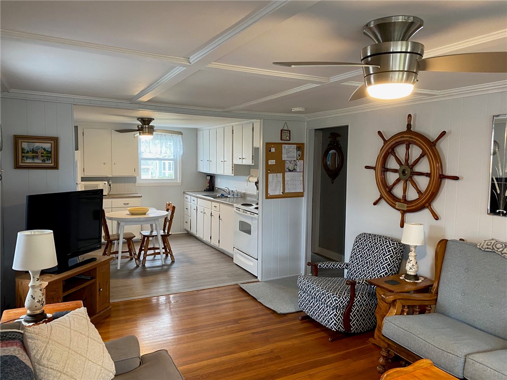 20 St James Road Narragansett, RI 02882 - Photo 12 of 36 Living Rm looking into Kitchen