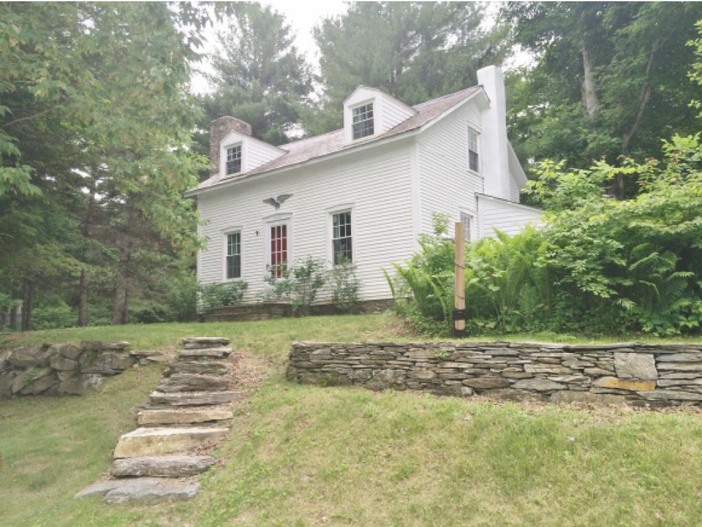 2125 River Road Arlington, VT 05250 - Photo 1 of 29 Gallery Image 1