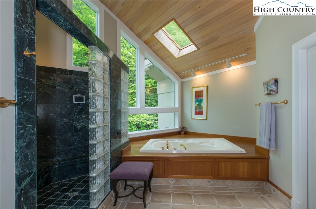 240 Newbiggin Boone, NC 28607 - Photo 15 of 46 Gallery Image 15