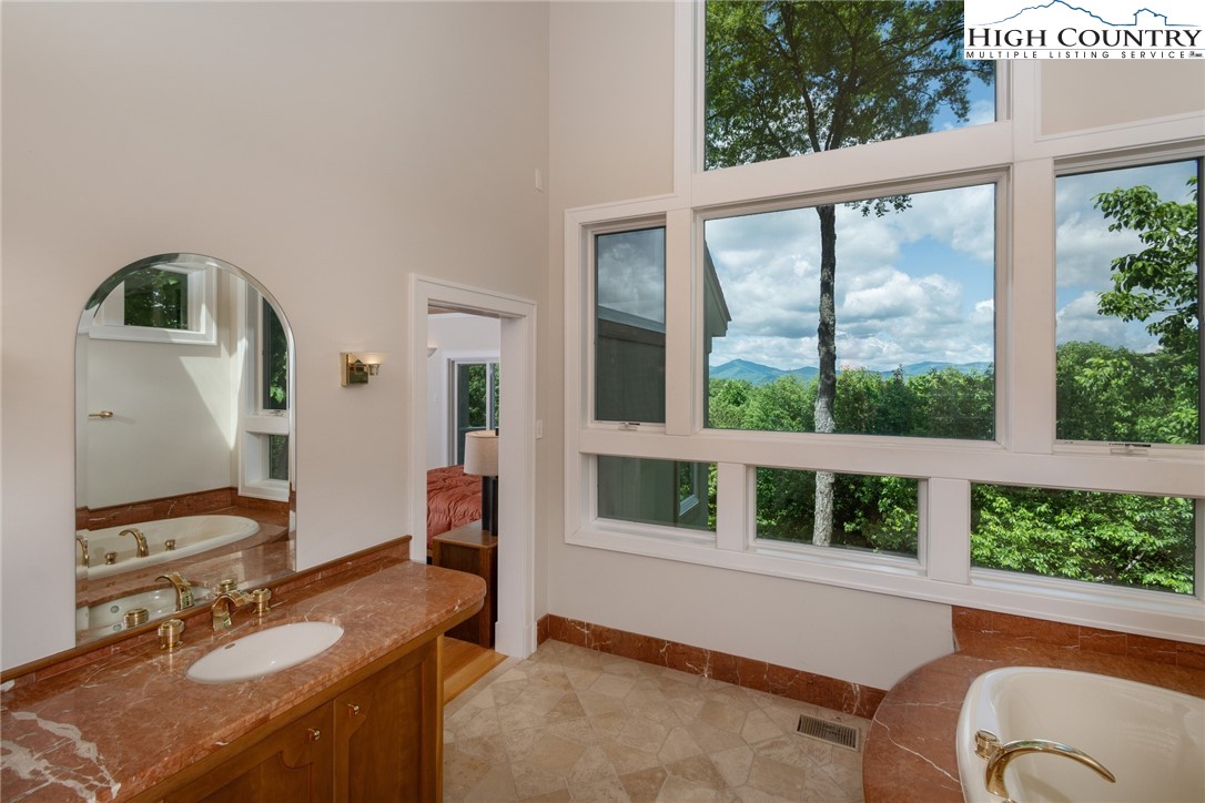 240 Newbiggin Boone, NC 28607 - Photo 22 of 46 Gallery Image 22