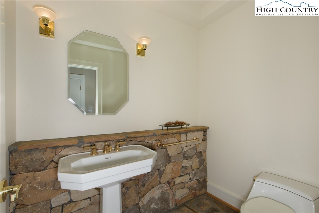 240 Newbiggin Boone, NC 28607 - Photo 34 of 46 Gallery Image 34