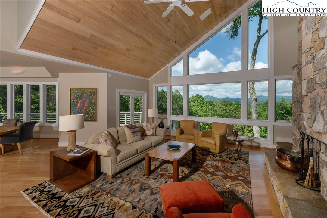 240 Newbiggin Boone, NC 28607 - Photo 9 of 46 Gallery Image 9