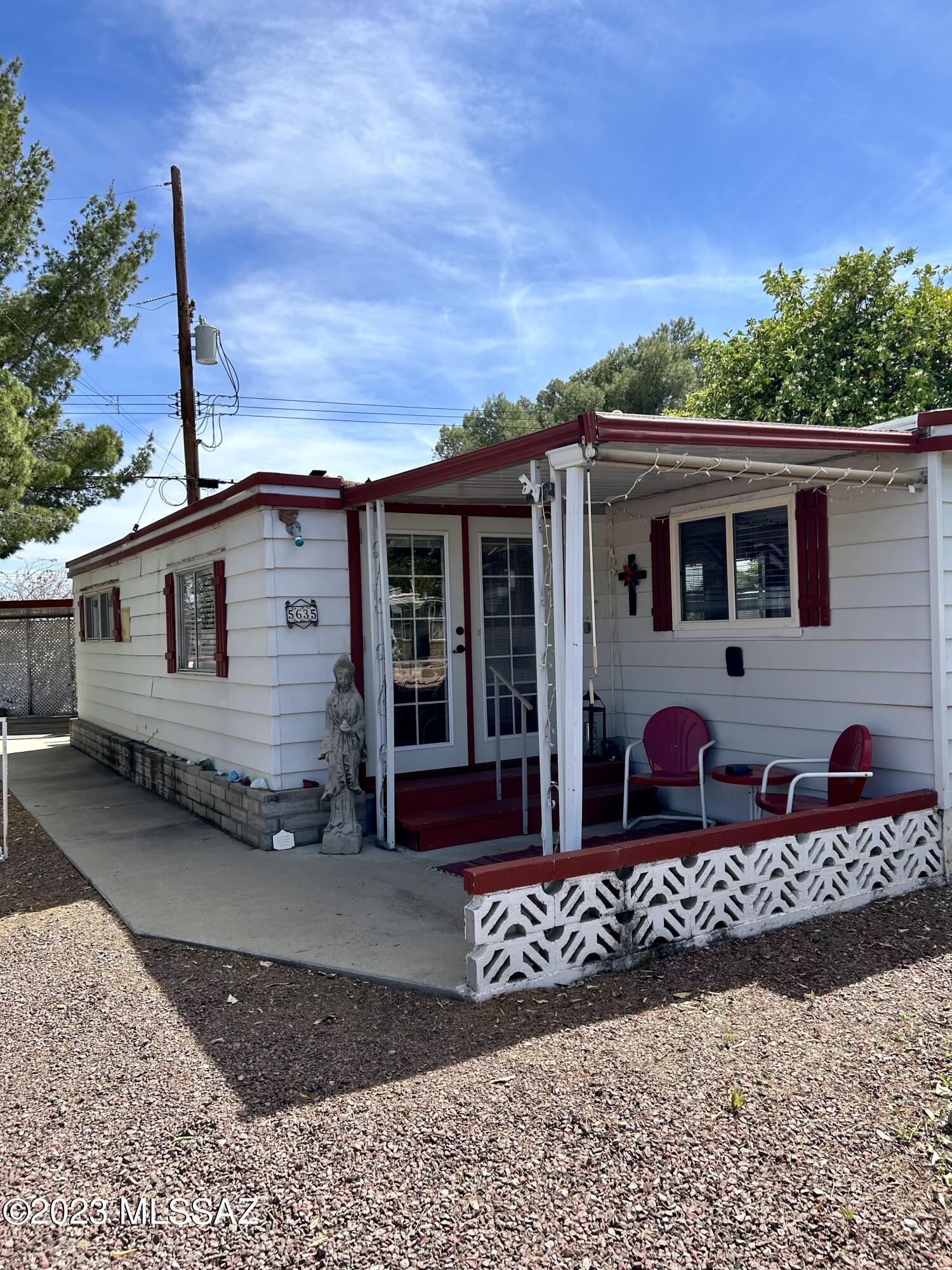 5635 West Rocking Cir Street Tucson, AZ 85713 - Photo 2 of 36 Gallery Image 2