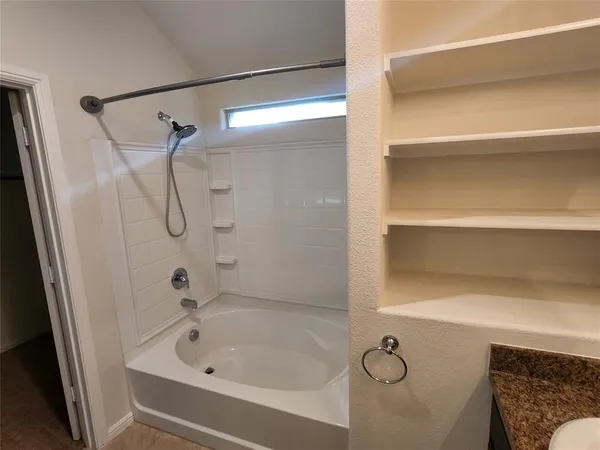 $2,100 | 6333 Porthole Lane, Fort Worth, TX 76179