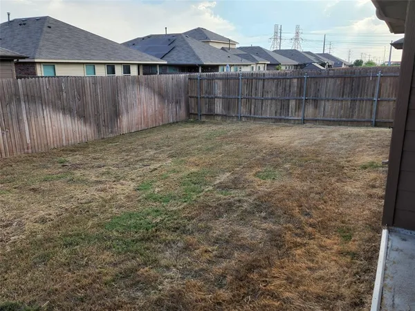 $2,100 | 6333 Porthole Lane, Fort Worth, TX 76179