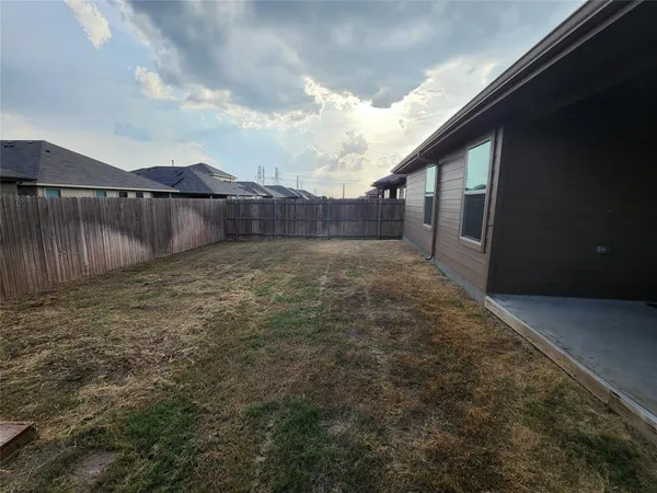 $2,100 | 6333 Porthole Lane, Fort Worth, TX 76179