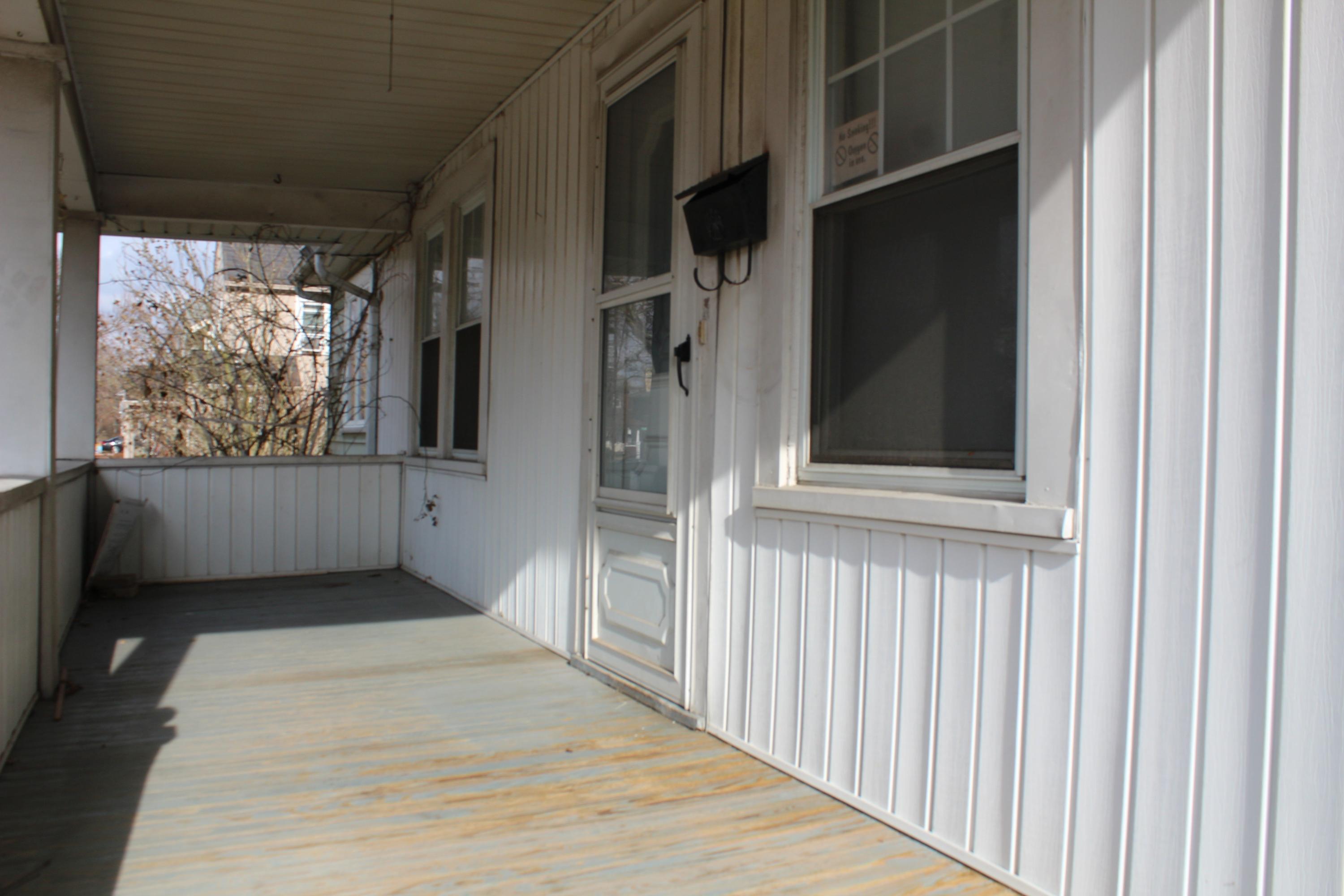 832 Rodgers Drive Springfield, OH 45503 - Photo 4 of 28