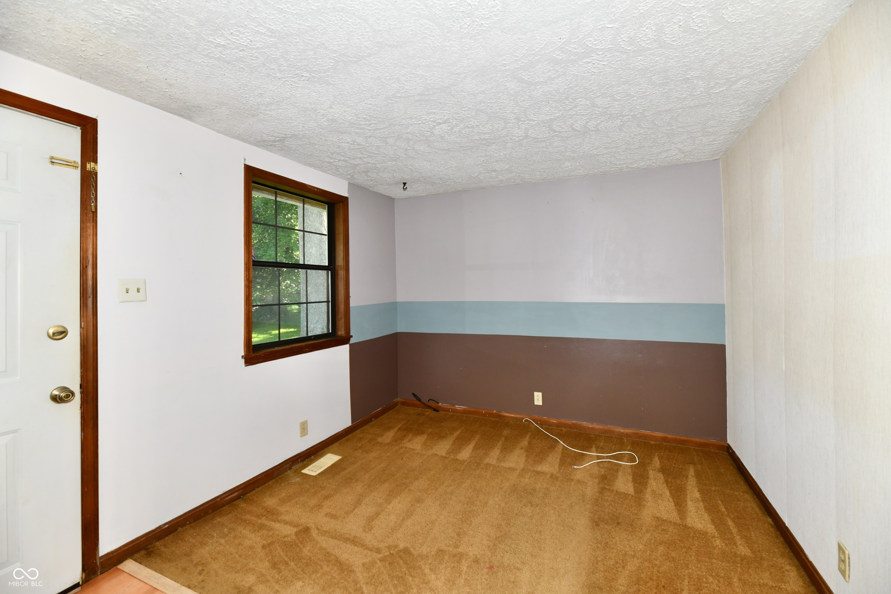 1511 Maxine Road Indianapolis, IN 46240 - Photo 5 of 60