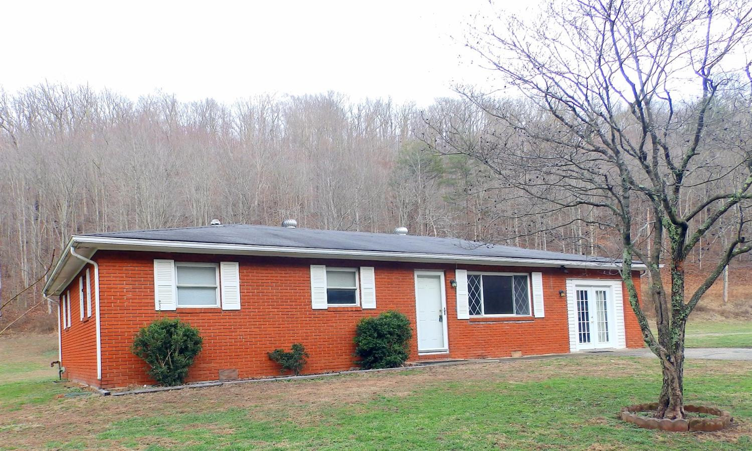 1727 West Little Garner Road Ashland, KY 41102 - Photo 1 of 16 Photo 1