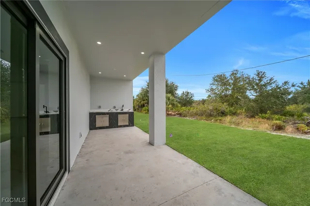 $310,000 | 907 East 9th Street, Lehigh Acres, FL 33972