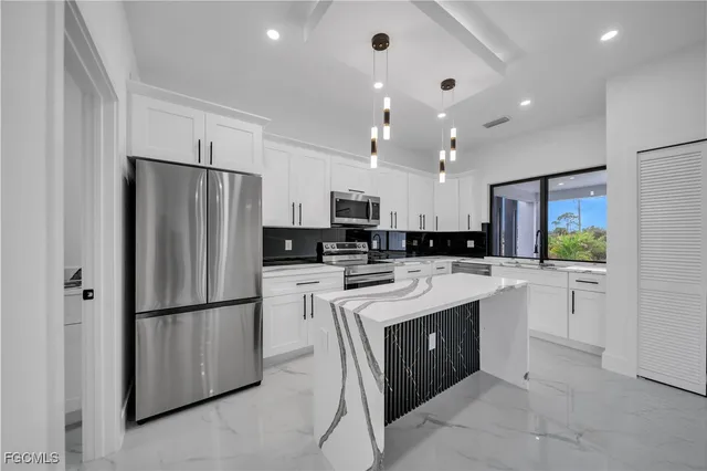 $310,000 | 907 East 9th Street, Lehigh Acres, FL 33972