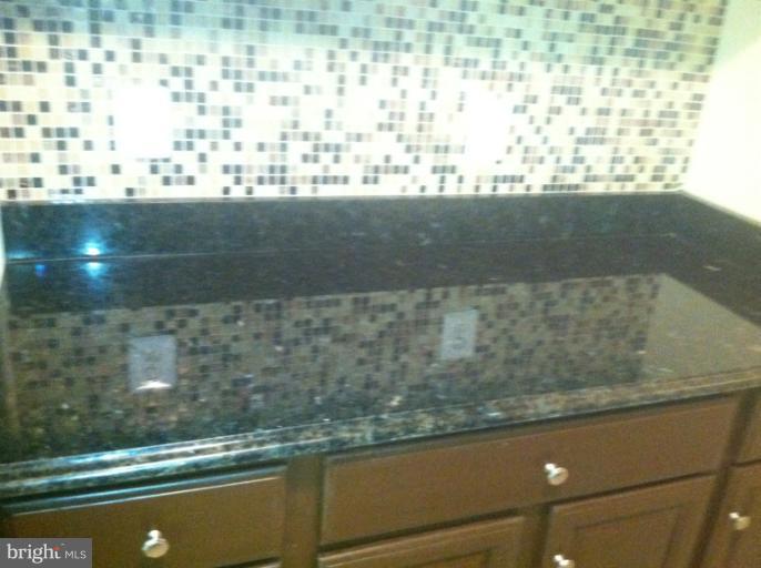 1607 Horner Road Woodbridge, VA 22191 - Photo 2 of 7 Kitchen3