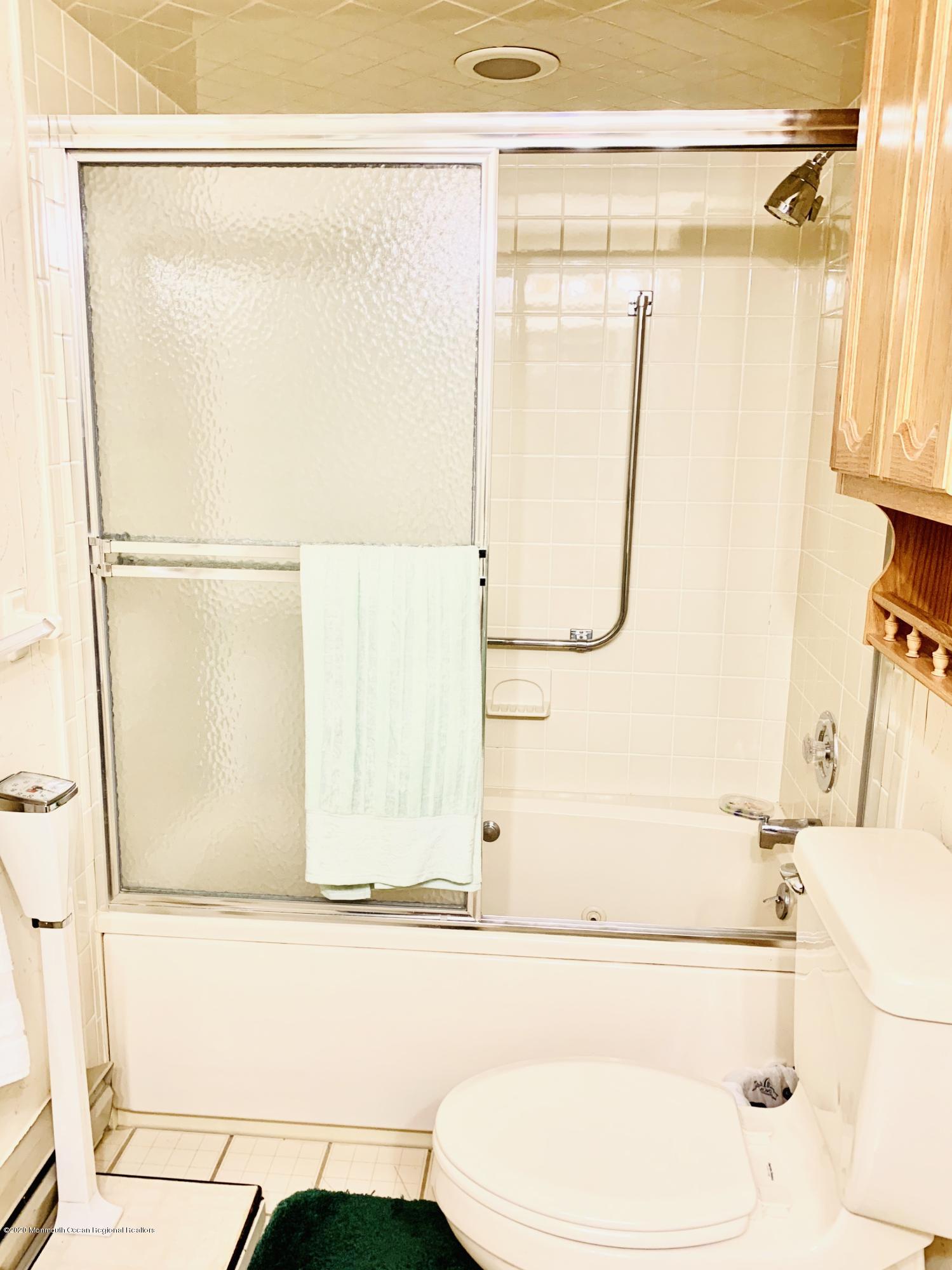 116 Meadowbrook Road Brick, NJ 08723 - Photo 10 of 15 06C585E2-BE70-4131-A700-2F655BD43169