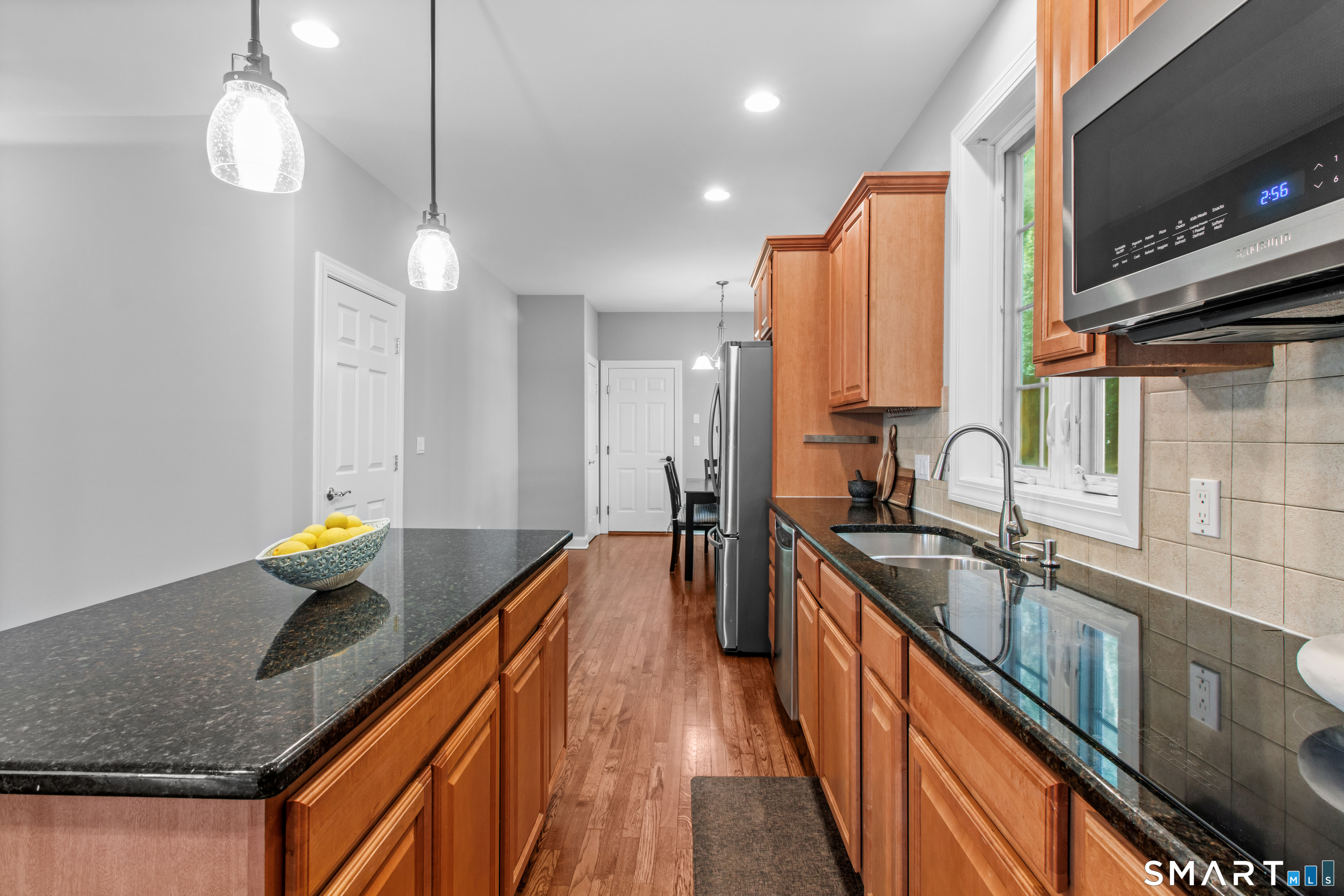 2 Rustic Oak Farmington, CT 06085 - Photo 11 of 32