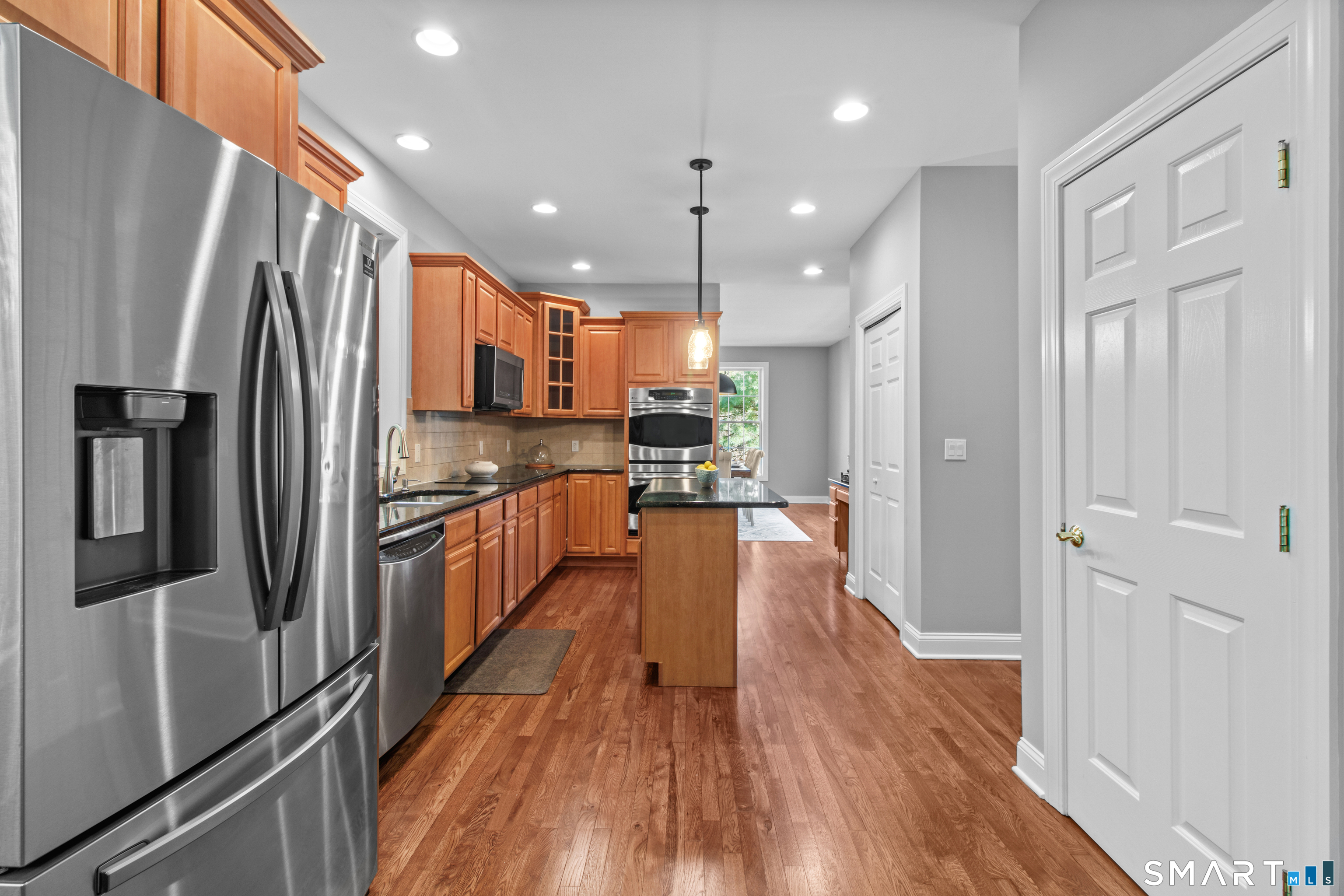 2 Rustic Oak Farmington, CT 06085 - Photo 14 of 32