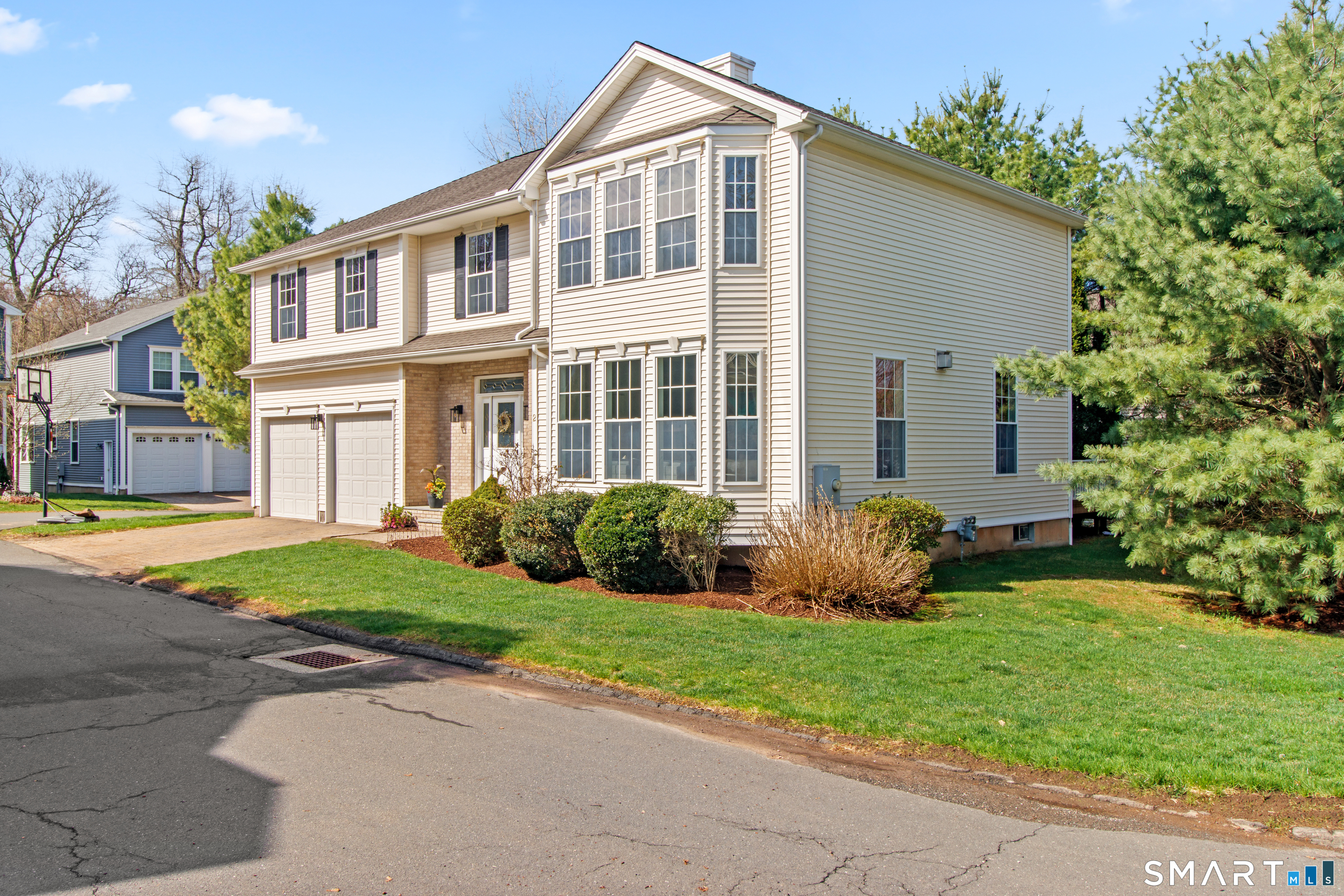 2 Rustic Oak Farmington, CT 06085 - Photo 2 of 32