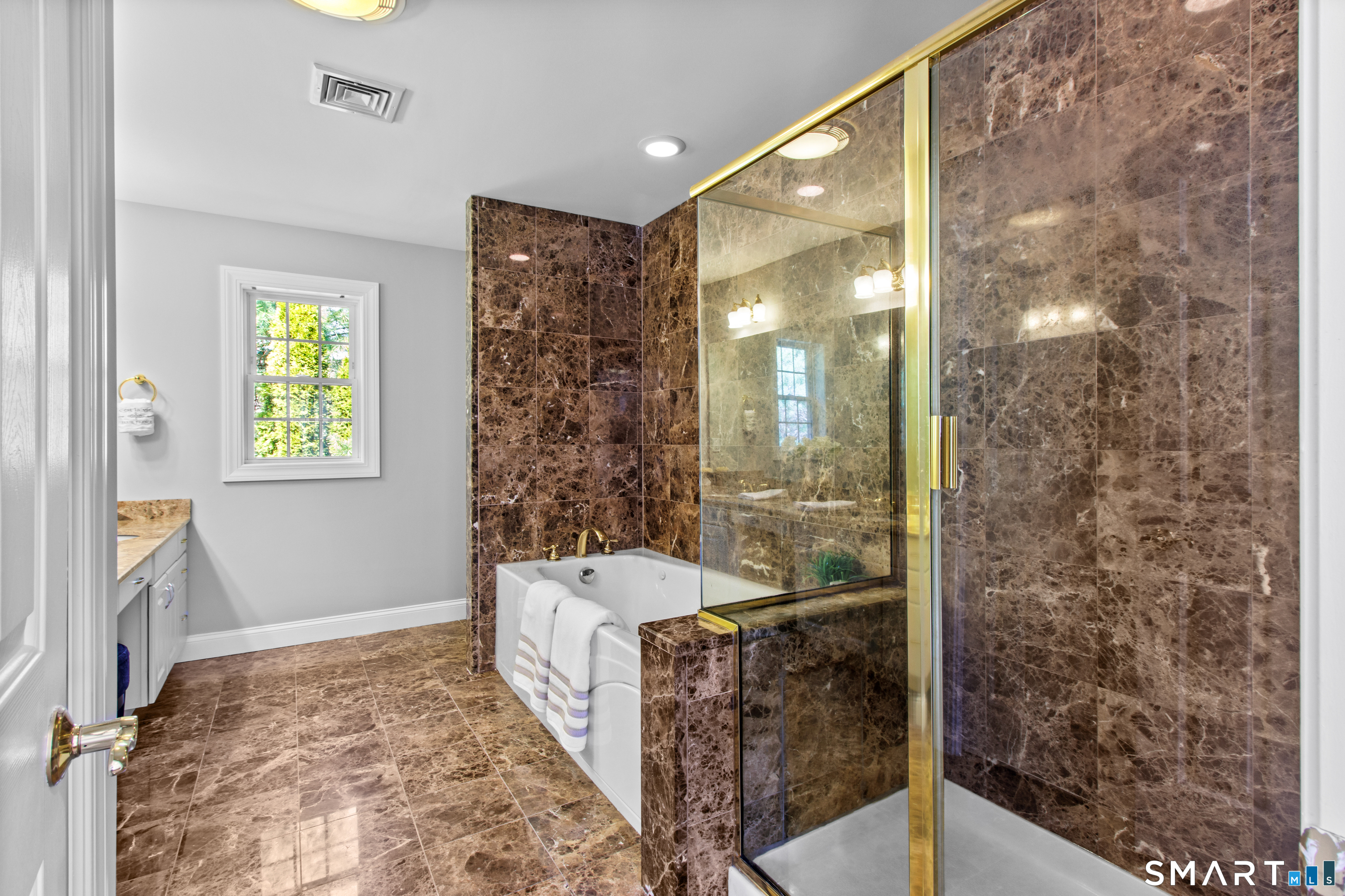 2 Rustic Oak Farmington, CT 06085 - Photo 22 of 32