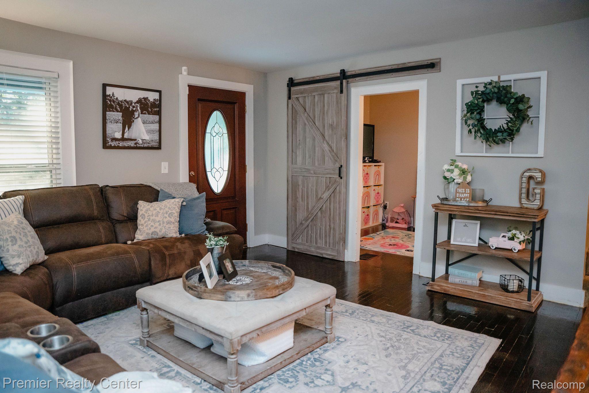 6188 Denton Hill Road Fenton, MI 48430 - Photo 9 of 18 Gallery Image 9