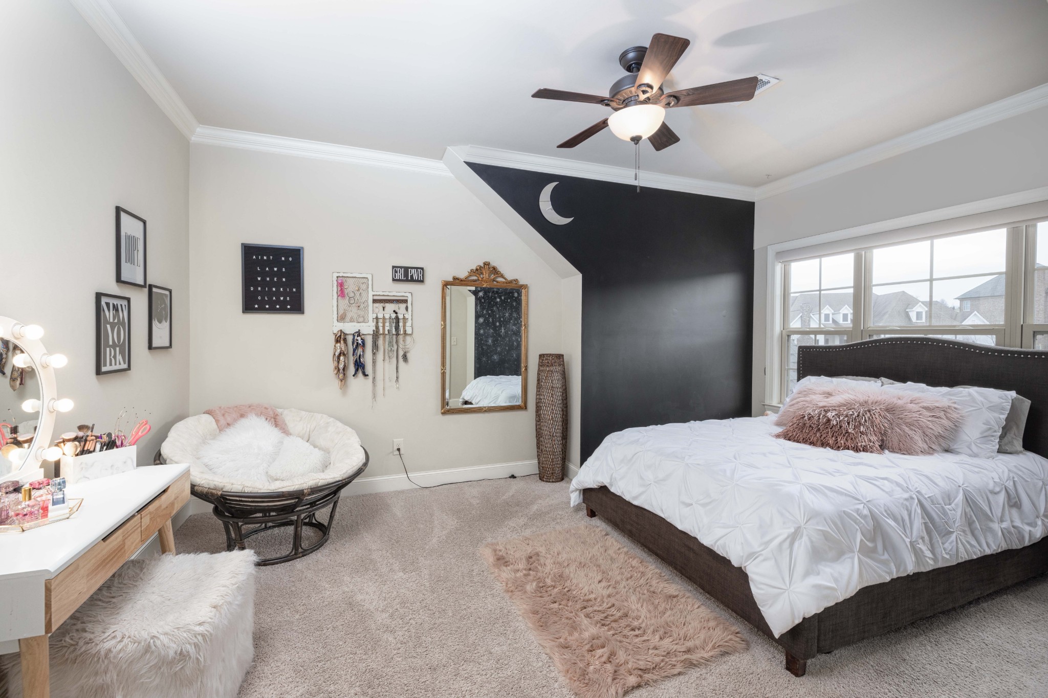 148 Truman Road West Franklin, TN 37064 - Photo 31 of 41 a bedroom with a bed a couch and a chandelier