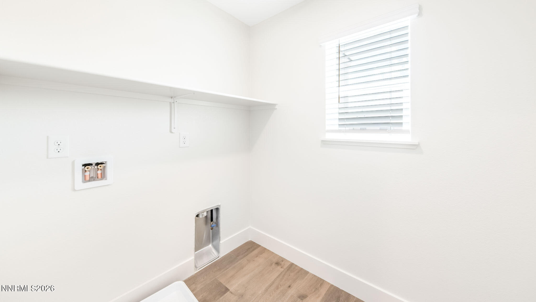 1163 Arrastra Road Reno, NV 89512 - Photo 26 of 29 Laundry Room