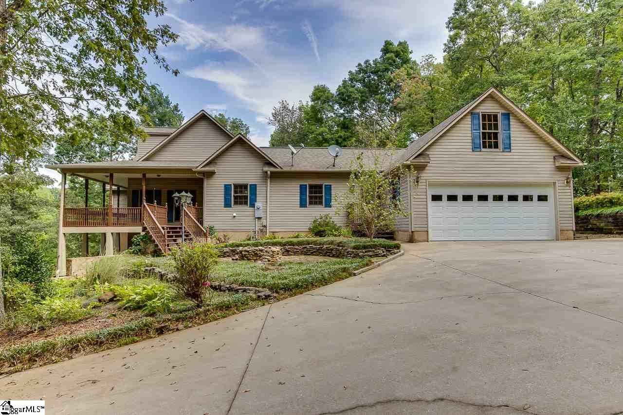 4523 Locust Hill Road Taylors, SC 29687 - Photo 4 of 36