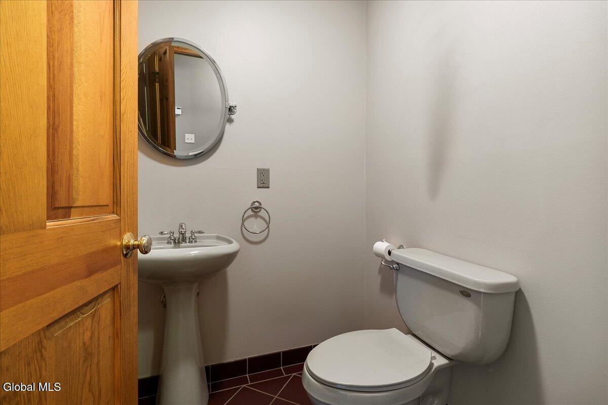 228 Reynolds Road Moreau, NY 12828 - Photo 15 of 38 21-IMG_6490