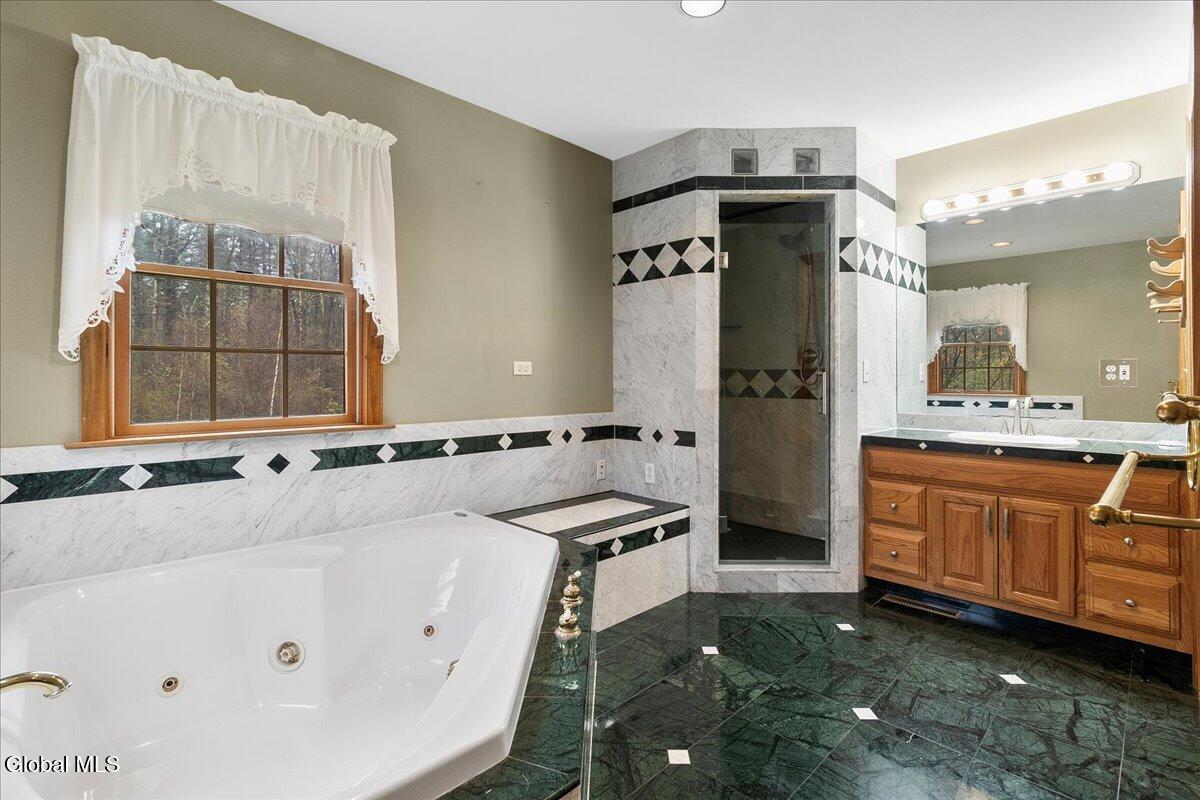 228 Reynolds Road Moreau, NY 12828 - Photo 19 of 38 28-IMG_6524