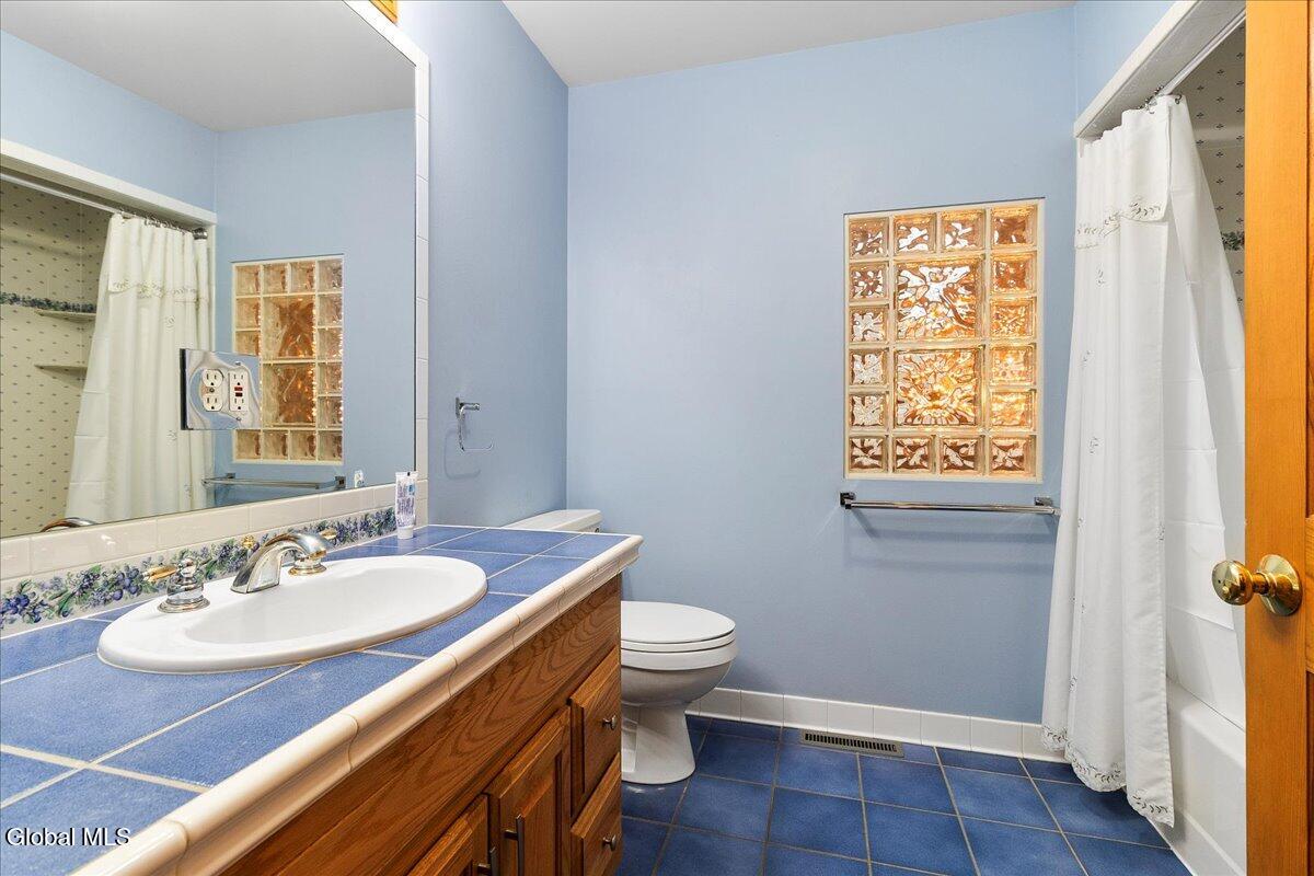 228 Reynolds Road Moreau, NY 12828 - Photo 24 of 38 31-IMG_6539