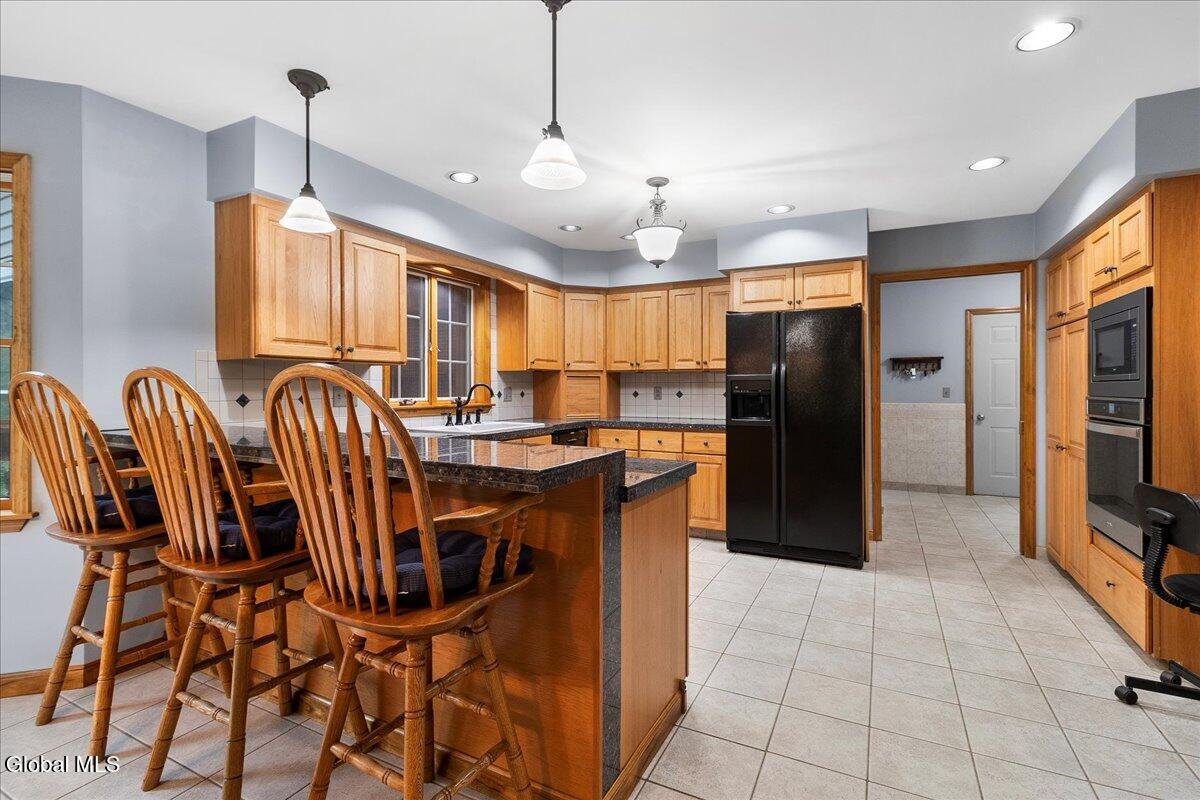 228 Reynolds Road Moreau, NY 12828 - Photo 10 of 38 12-IMG_6445