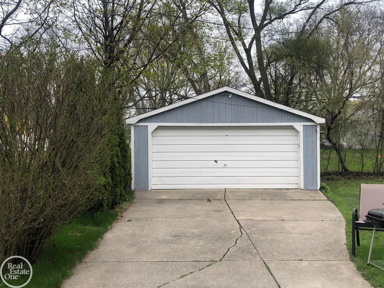896 Rivard Boulevard Grosse Pointe, MI 48230 - Photo 20 of 21
