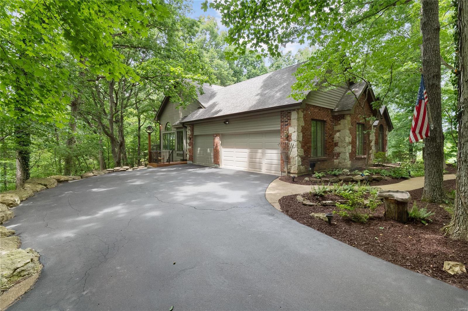 19149 Old Logging Road Wildwood, MO 63038 - Photo 3 of 39 Gallery Image 3