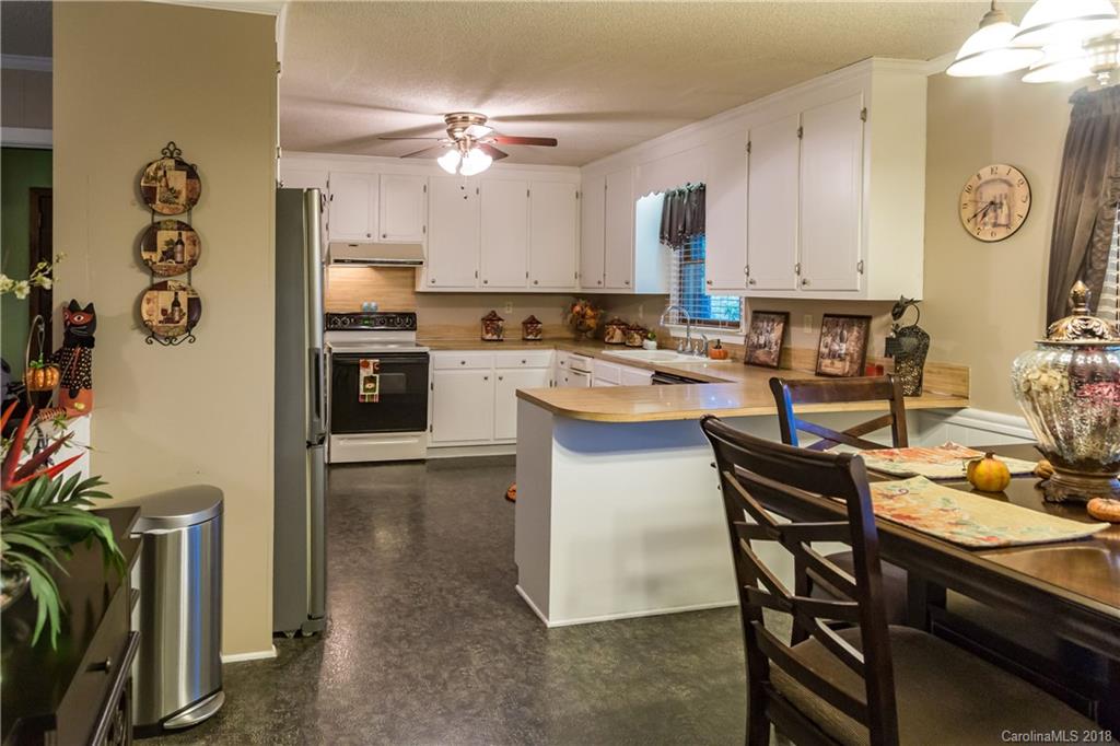 12375 Banks Road Mount Pleasant, NC 28124 - Photo 3 of 24