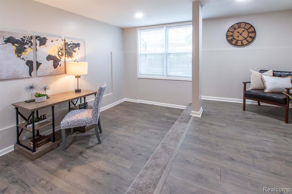 863 Barclay Circle Rochester Hills, MI 48307 - Photo 30 of 35