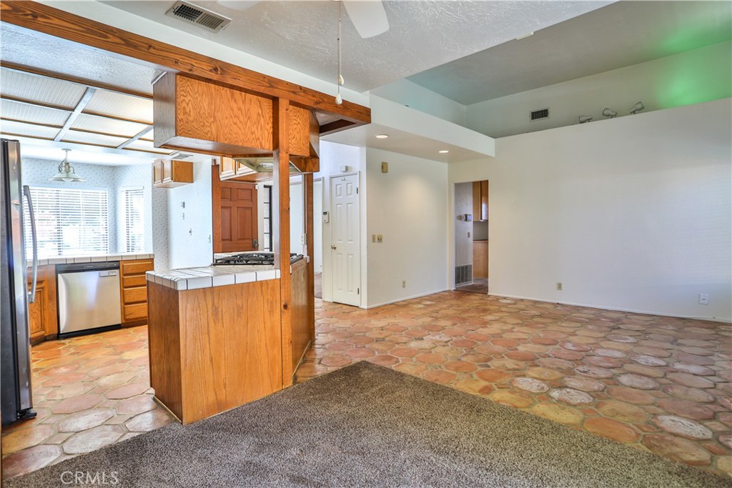 2003 Springcreek Circle Upland, CA 91784 - Photo 24 of 64