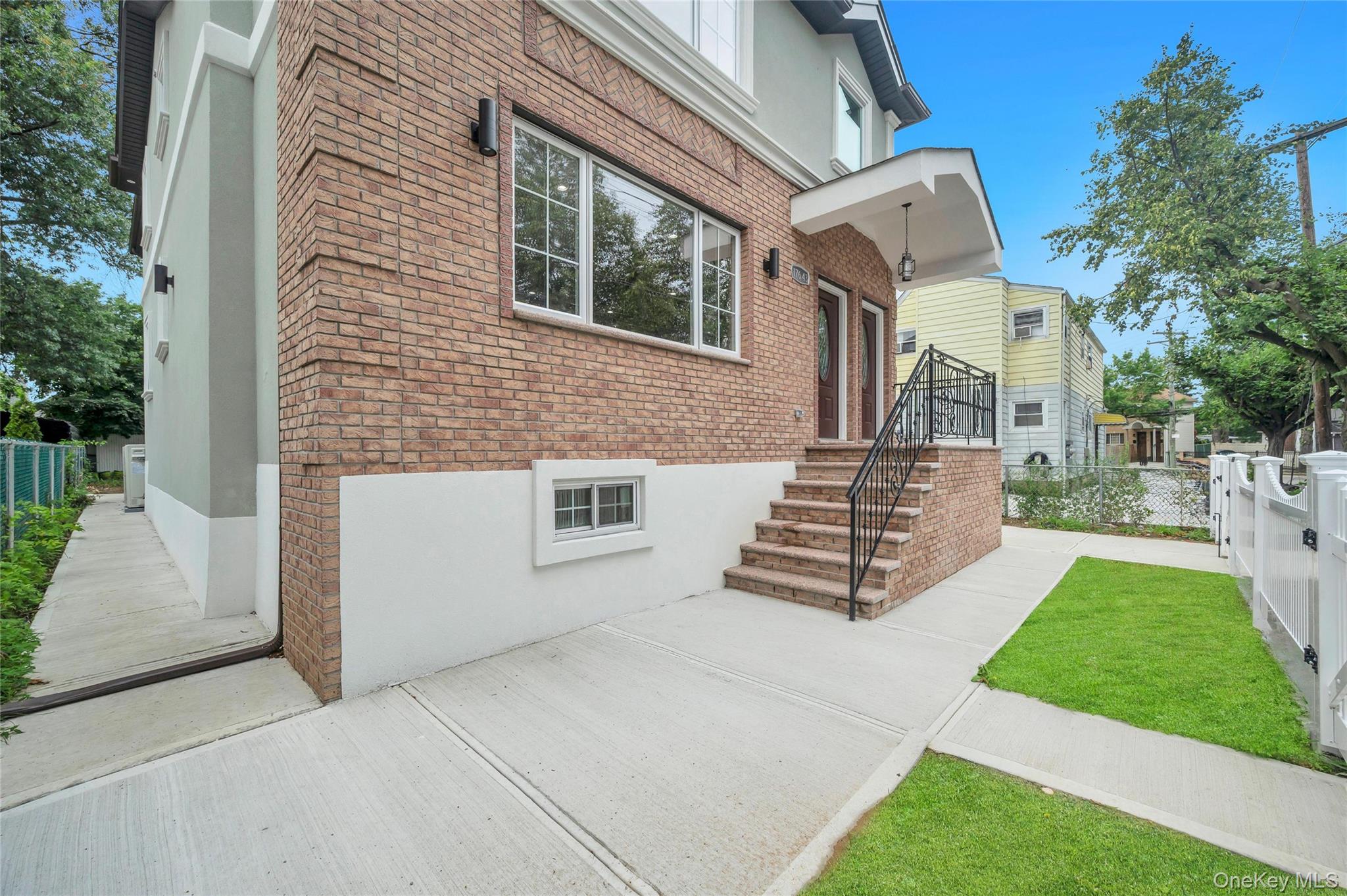 176-43 133rd Road Queens, NY 11434 - Photo 4 of 48 Gallery Image 4