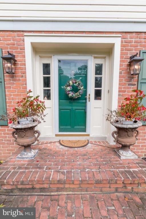 2585 Spring Valley Road Lancaster, PA 17601 - Photo 3 of 46 Gallery Image 3
