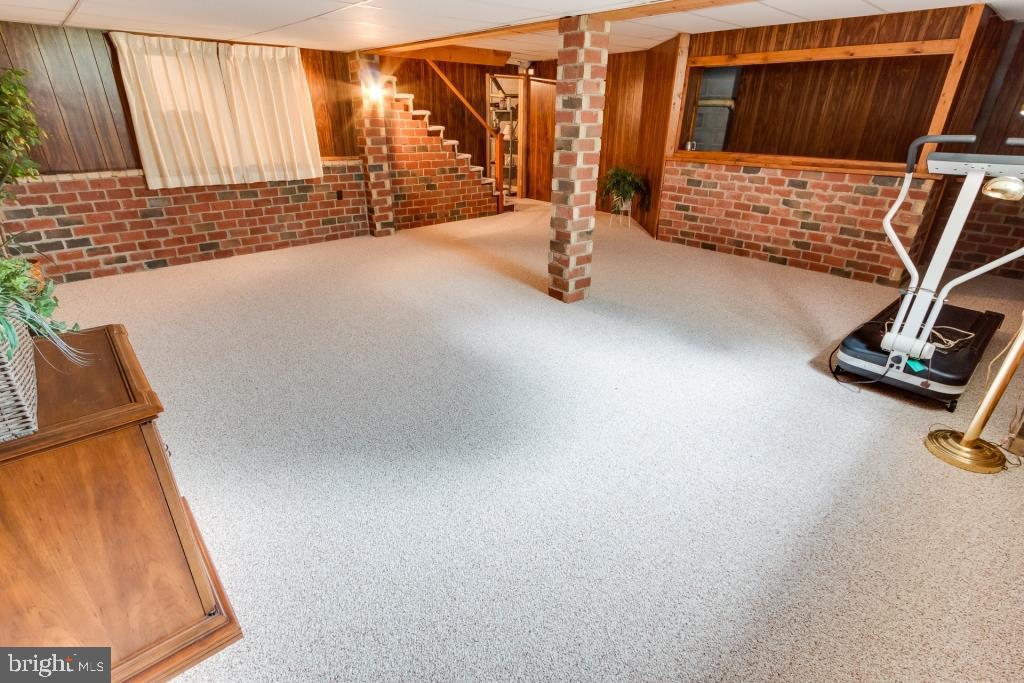 2585 Spring Valley Road Lancaster, PA 17601 - Photo 45 of 46 Gallery Image 45