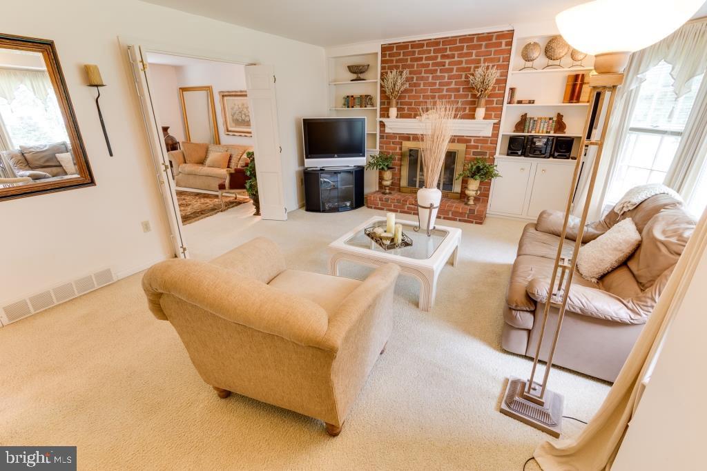 2585 Spring Valley Road Lancaster, PA 17601 - Photo 8 of 46 Gallery Image 8