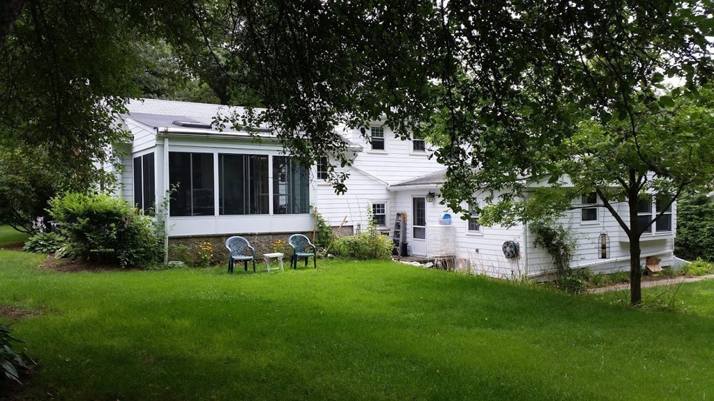 31 Booth Road Dedham, MA 02026 - Photo 3 of 23 Gallery Image 3