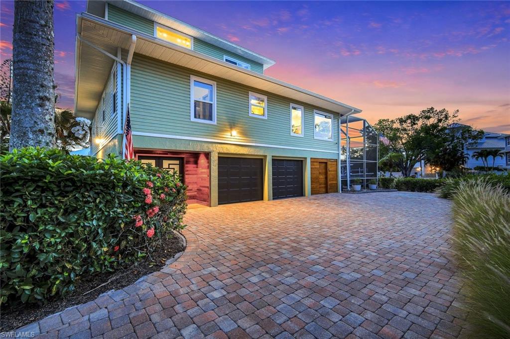 3858 Riviera Circle Bonita Springs, FL 34134 - Photo 11 of 49