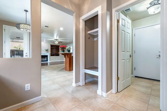 $655,000 | 4674 North Arrow Ridge Way, Clovis, CA 93619