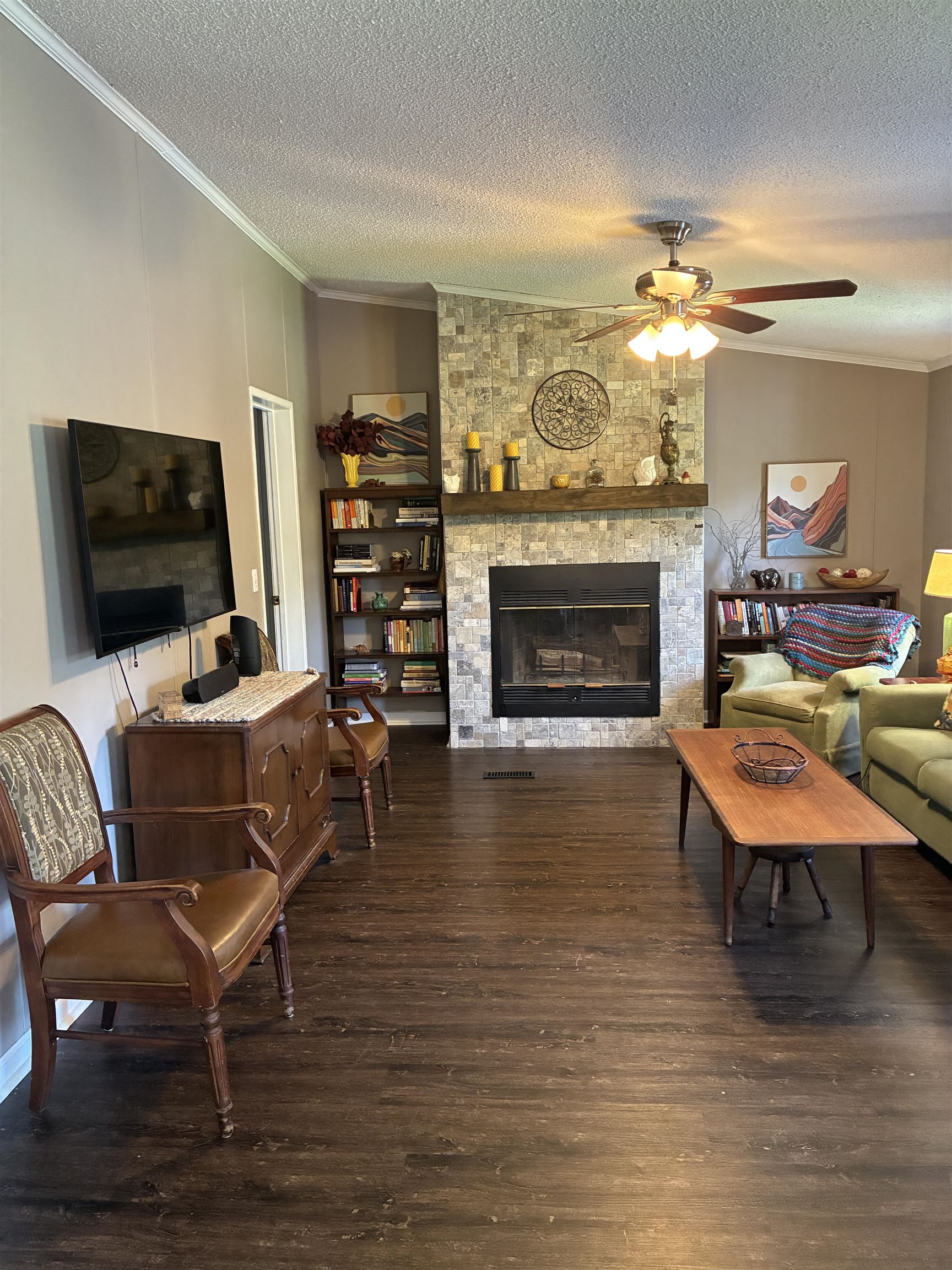777 Happy Valley Road Fountain Inn, SC 29644 - Photo 15 of 45 Separate Spacious Family Room