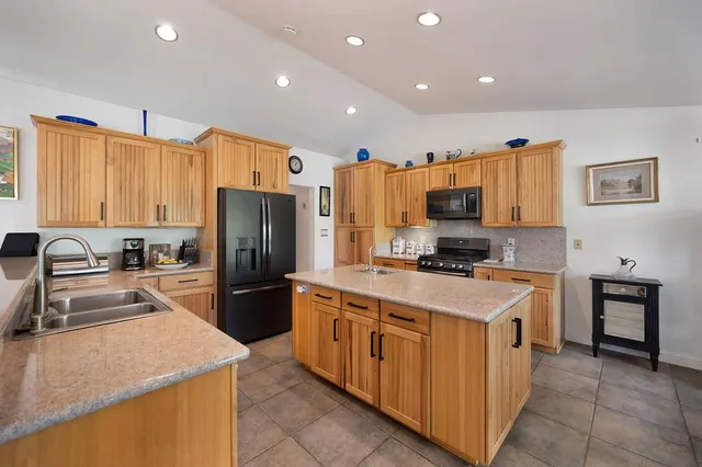 $739,000 | 1993 American River Trail, Cool, CA 95614